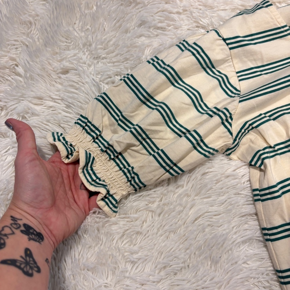 Tiny Big Sister - Woman’s cream and green striped balloon sleeved top 34 small - Picture 6 of 9